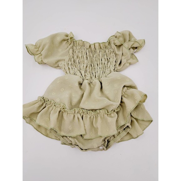 Sage Green Smocked Ruffles Puff Sleeves 1 piece SnapCrotch Romper Infant 6-12 M - Picture 2 of 6